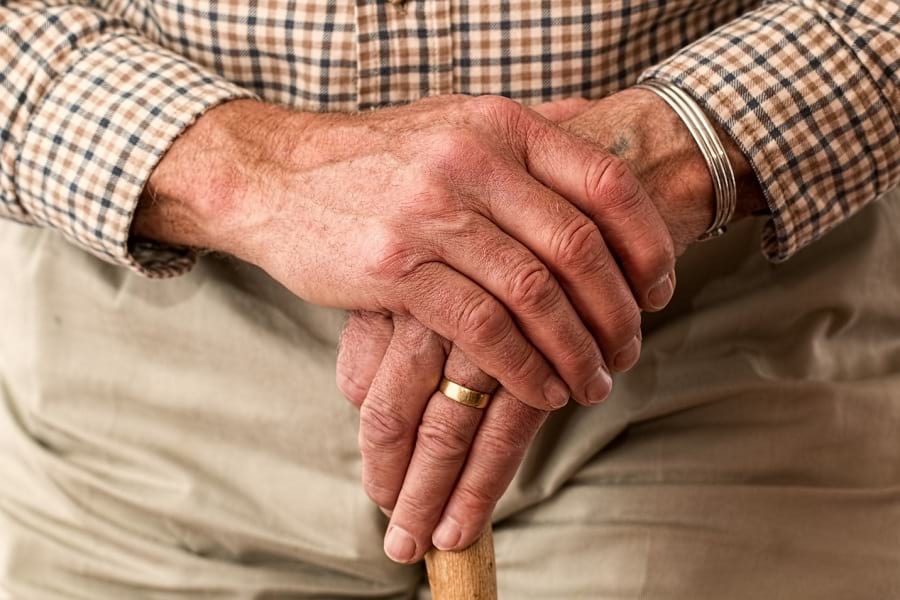 How to Decide if it’s Time for a Nursing Home or Assisted Living